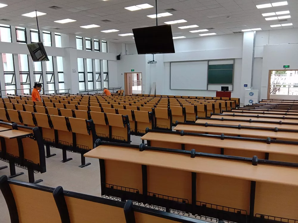 【上海理工大學】階梯教室課桌椅案例分享(圖4)