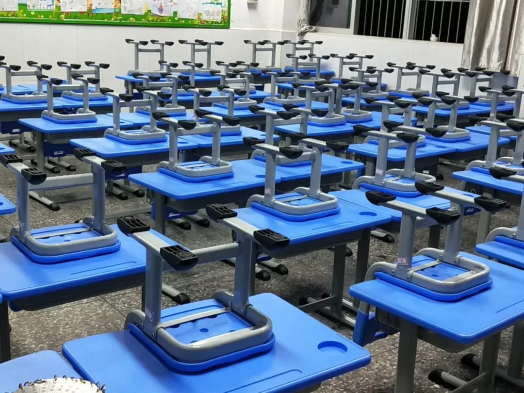 針對學生近視問題，課桌椅得“對號入座”！(圖7)