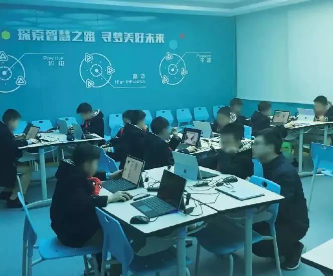 祥聚座椅，學校家具應怎樣更好地服務智慧教育